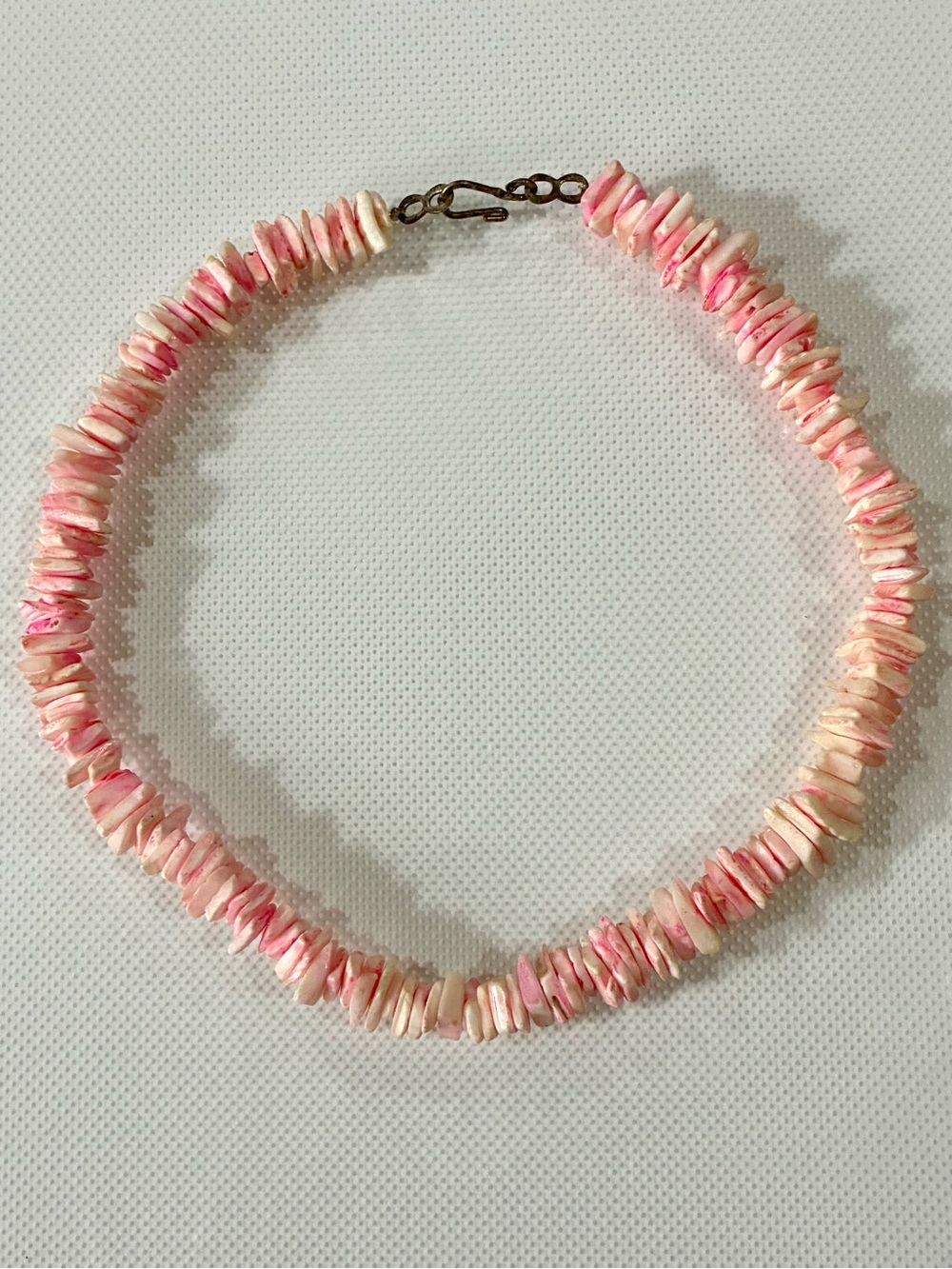 Vintage Unisex 16” Pink Puka Shell Choker Necklace